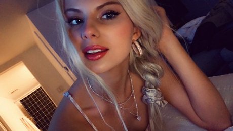 Riley Sinclair onlyfans photo