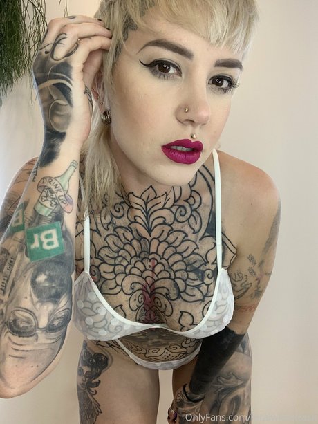 FeralWhiteTrash onlyfans leaks sex