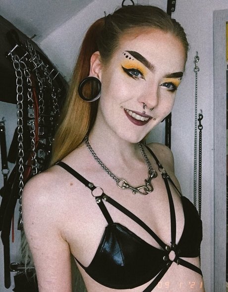 Filth Princess strip onlyfans