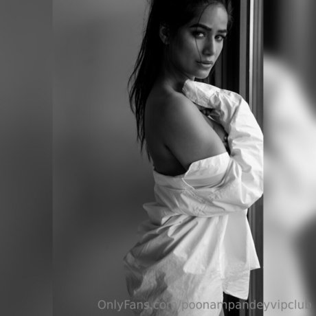 Poonam Pandey onlyfans