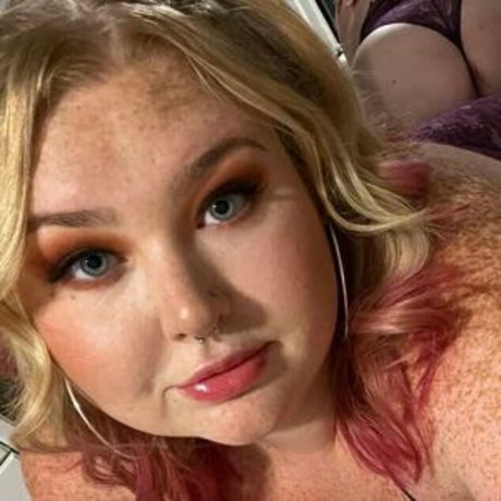 Kait Freckles nude only fans