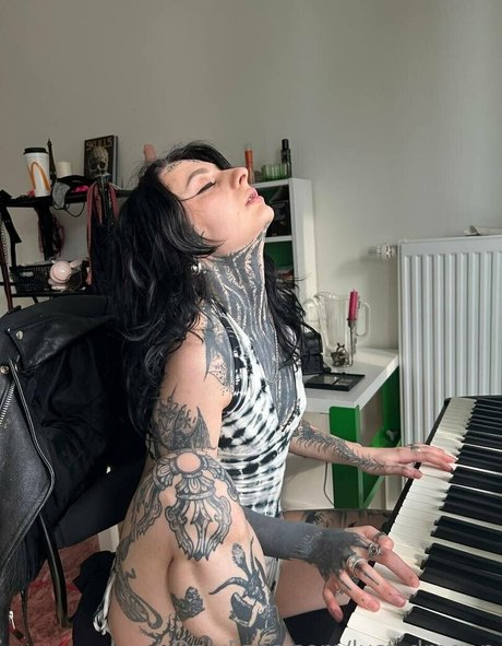 Draken lady onlyfans leaked photos