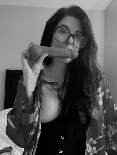 EGirl Slut only fans nude leaks