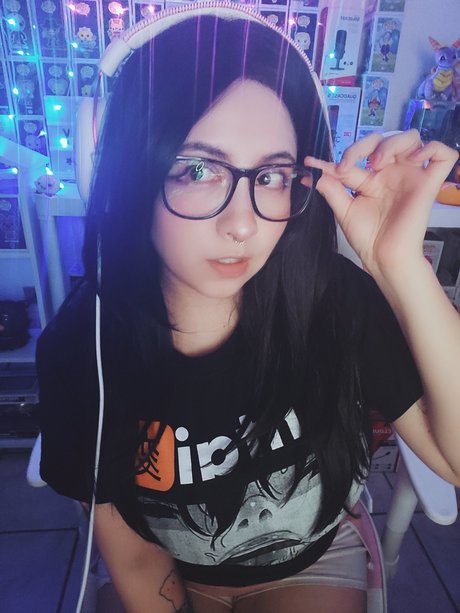 Evy Rosas onlyfans leaked dirtyship