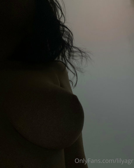 Lilyagr only fans pic