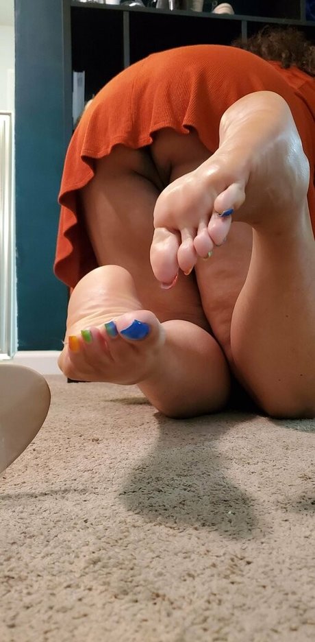 THEDCFOOTQUEEN only fans