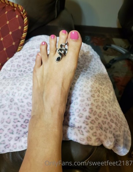sweetfeet2187 onlyfans leaked free