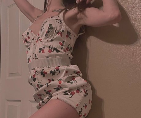 bel0vedbambi free only fans