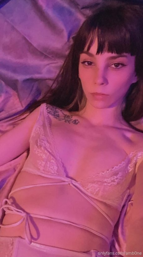 bel0vedbambi leaked naked onlyfans