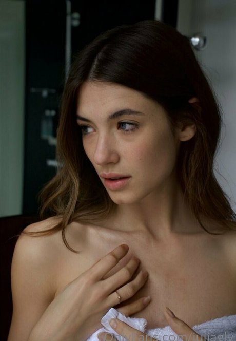 Julia Gauly onlyfans leake