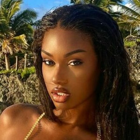 Elinda San onlyfans sex