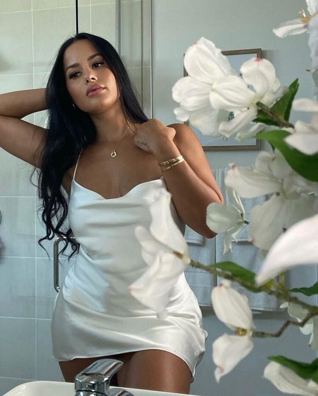 Katya Elise Henry only fans leaks