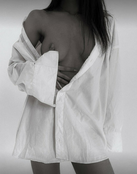 pretylittlething Profile pic