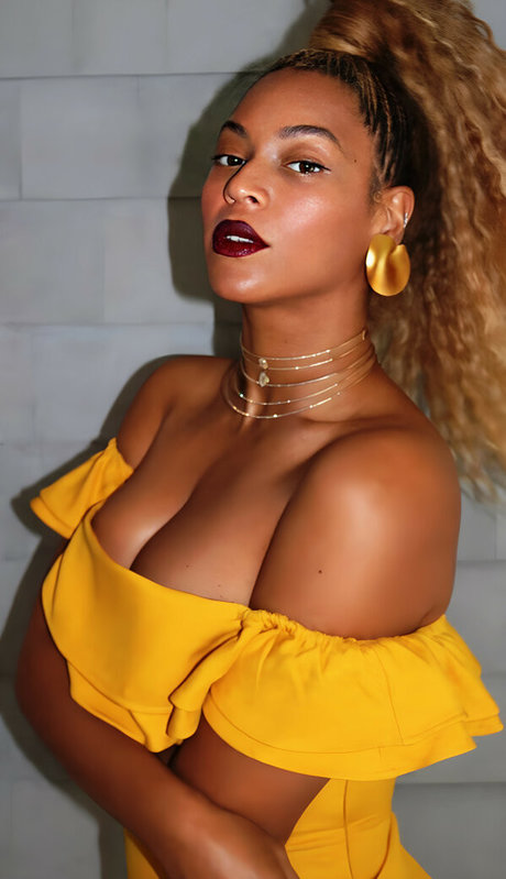 Beyonce onlyfans strip