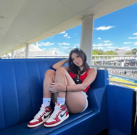 SassySounds ASMR onlyfans lesk