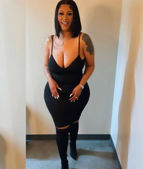 Nunu Nellz onlyfans leaks nudes