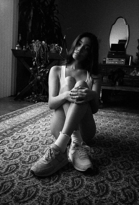 Desiree Flores Profile pic