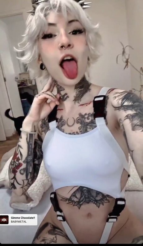 Aline Fox onlyfans free