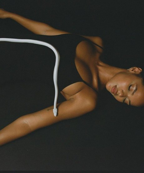 Juliana Nalu onlyfans model photo