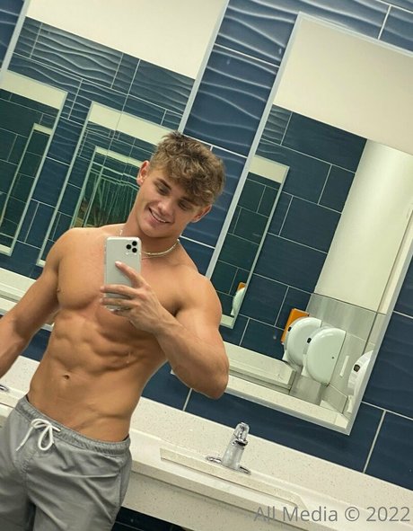 taylorsfree onlyfans pics