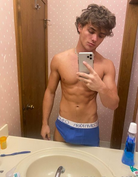 taylorsfree onlyfans naked