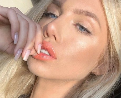 Sara Hardel onlyfans topless