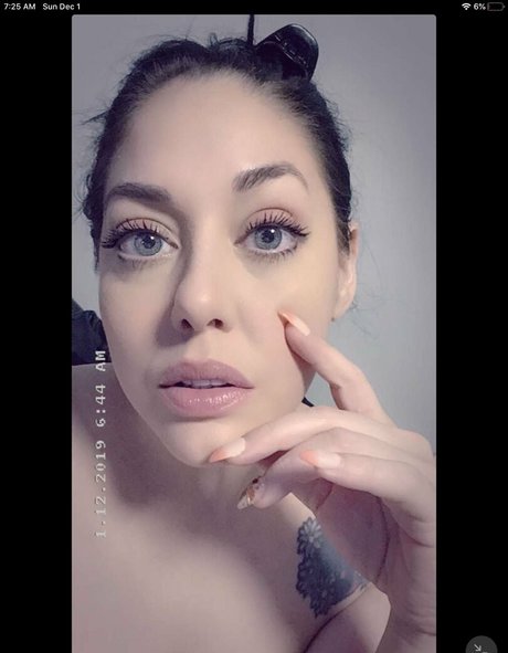 missleanalee nude onlyfans pics