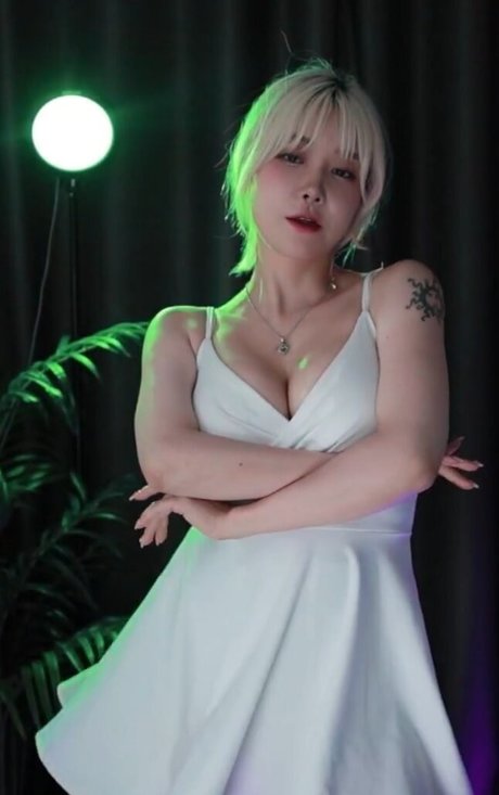 Newna ya onlyfans nude photos