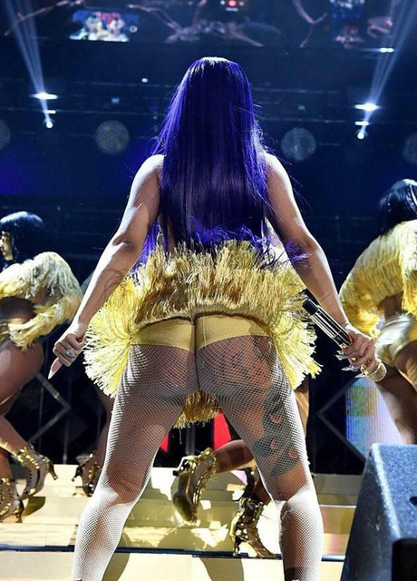 Cardi B onlyfans leajs