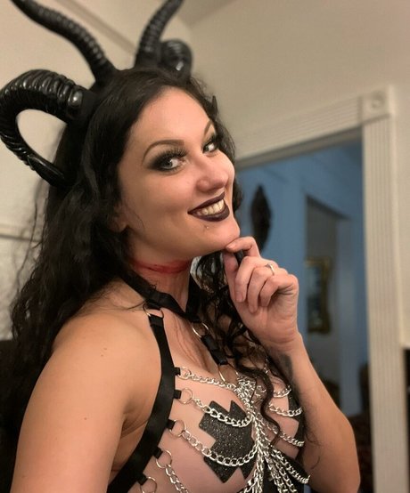 Anastasia Luna onlyfans porn free