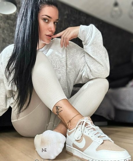 goddessmona 91 only fans leaks porn