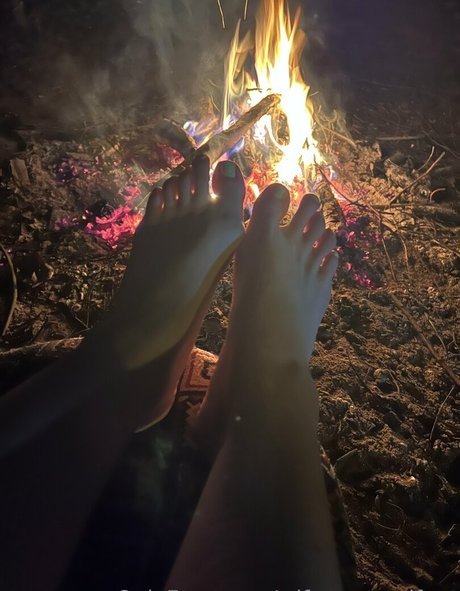 wifeyassandfeet only fans content