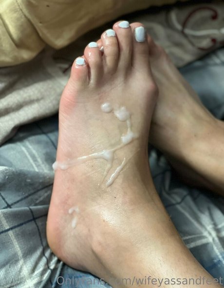 wifeyassandfeet onlyfans free