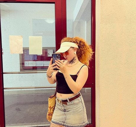 Maryjane Auryn only fans naked