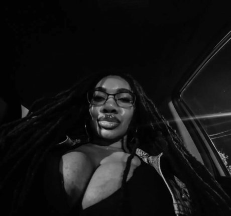 Locked Honey Princess onlyfans leaked