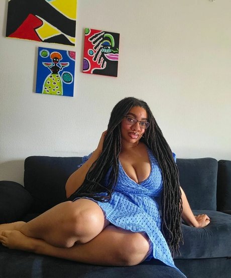 Locked Honey Princess nude onlyfans leak