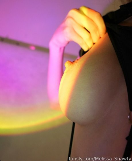 alliesmiths onlyfans boobs