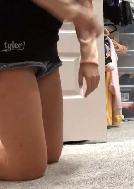 ExtraEmily onlyfans porn nude