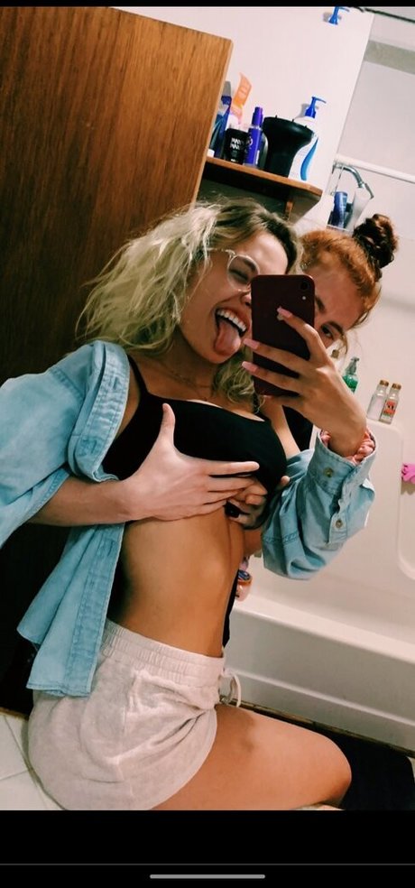 lactating onlyfans pornographic render