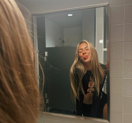 Emily Legler nude leaked onlyfans