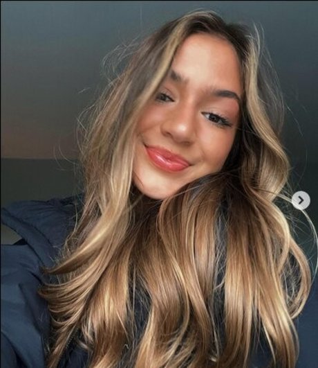 Emily Legler onlyfans leaked