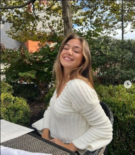 Emily Legler onlyfans photos