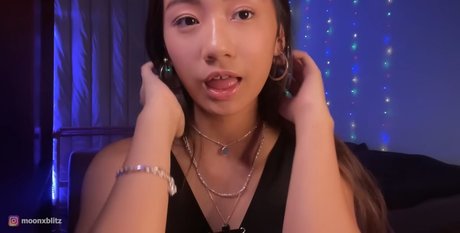 Moon Blitz Asmr onlyfans naked pics