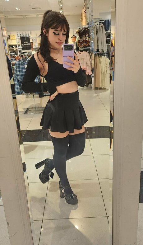 alternative onlyfans nude portrayal