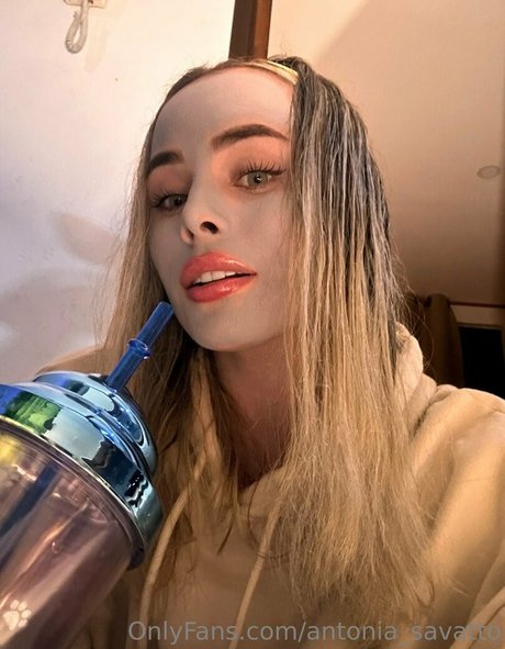 antonia savatto only fans pics
