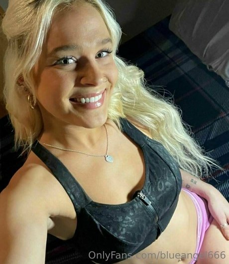 hairy legs onlyfans sexy artwork