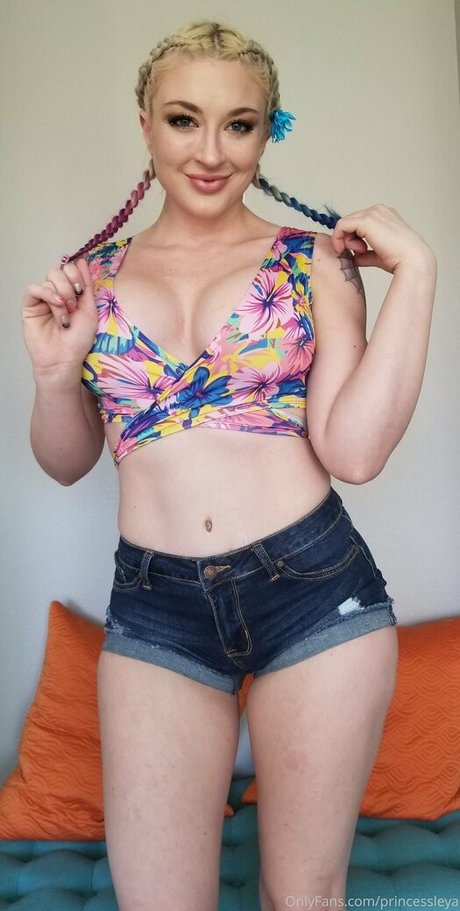 princessleya nude on onlyfans