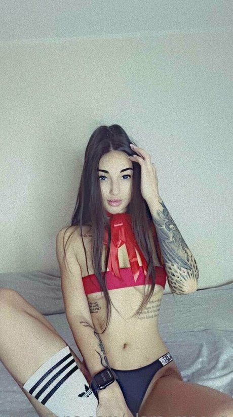 elara moonq onlyfans hot