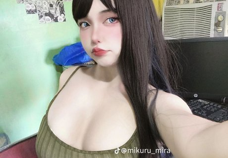 miraaamiku only fans.