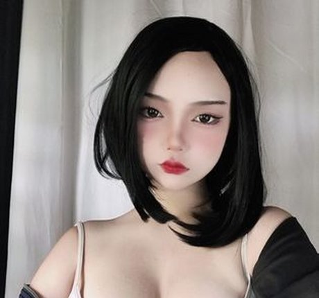 miraaamiku nudes onlyfans